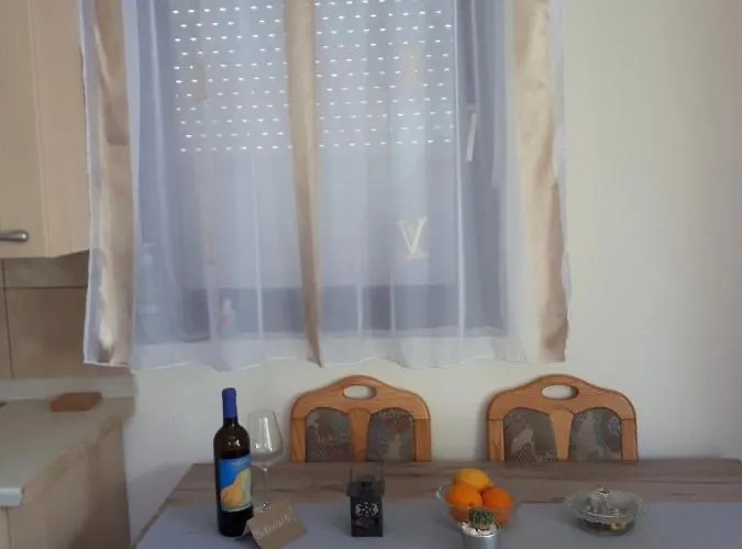 Dom wakacyjny Dedin Raj Golubac