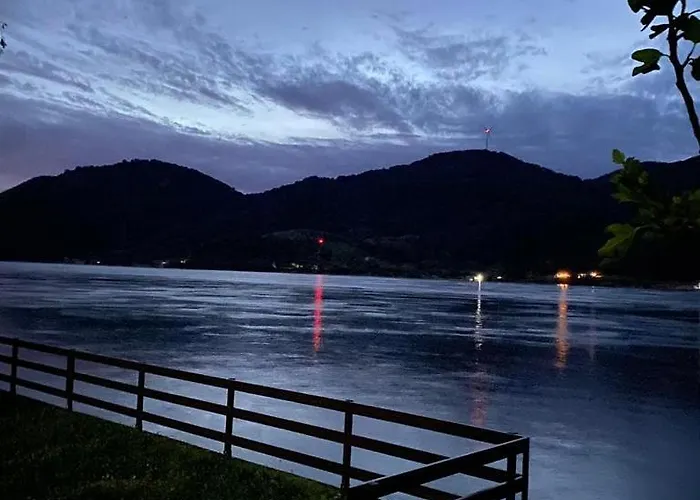 Dedin Raj Dom wakacyjny Golubac