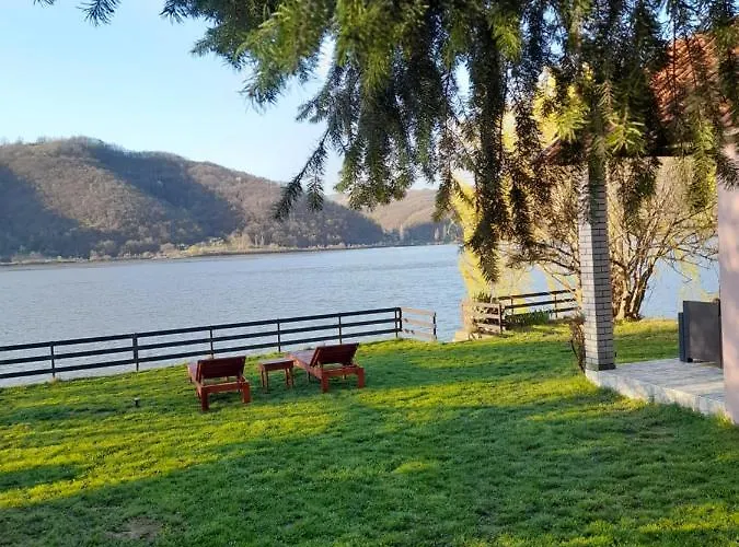 Dom wakacyjny Dedin Raj Golubac