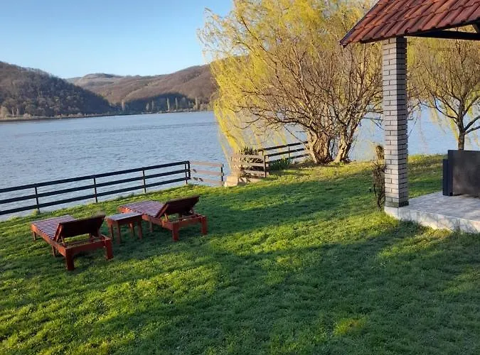 Dedin Raj Dom wakacyjny *